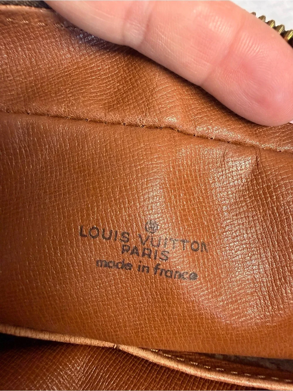 Louis Vuitton Monogram Canvas Crossbody with Gold Chain and Tan Trim